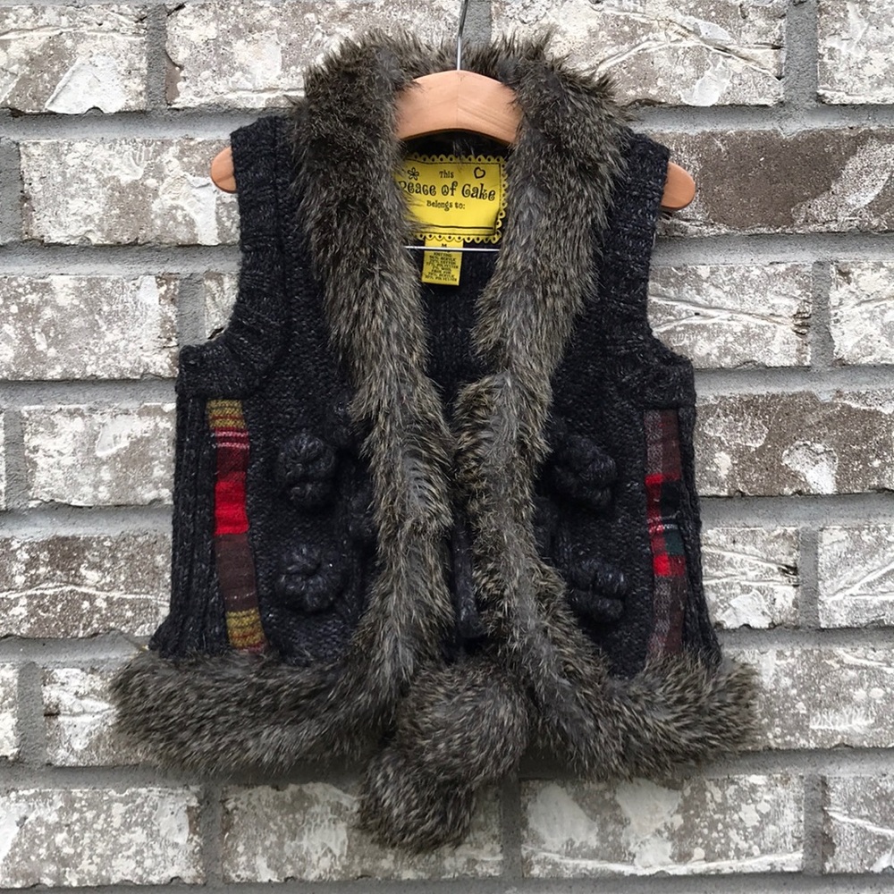 🍄Peace Of Cake Girls Faux Fur sweater vest